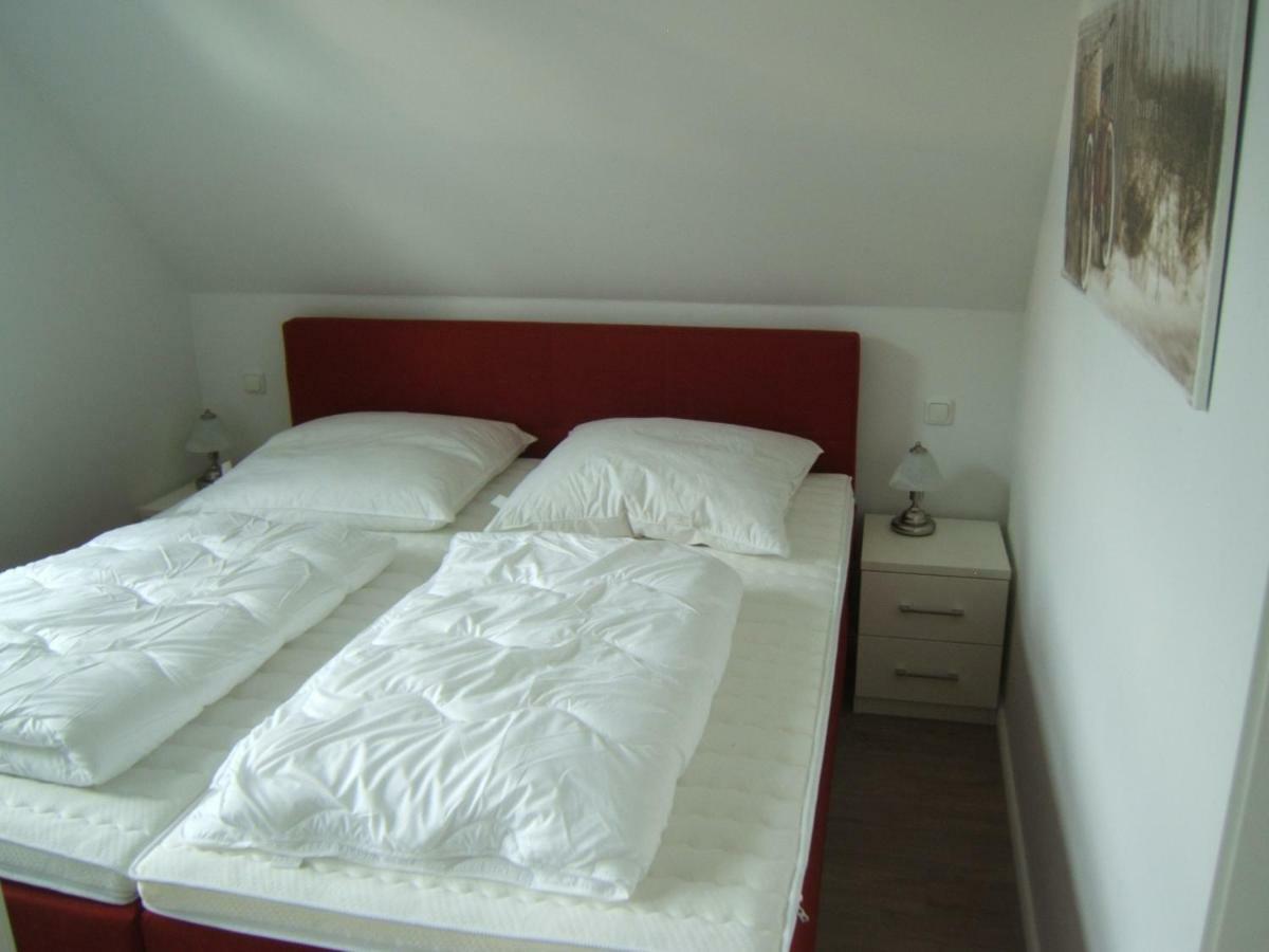 3-Zi-Ferienwohnung Piratennest 2 Zingst Esterno foto